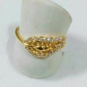 22K / 916 Yellow Gold Indian Ladies Ring