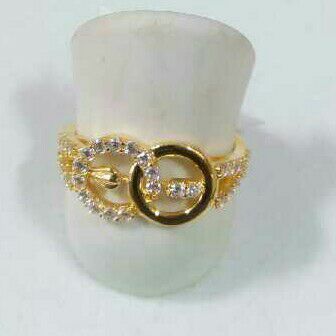 22K / 916 Gold Ladies Round Ring