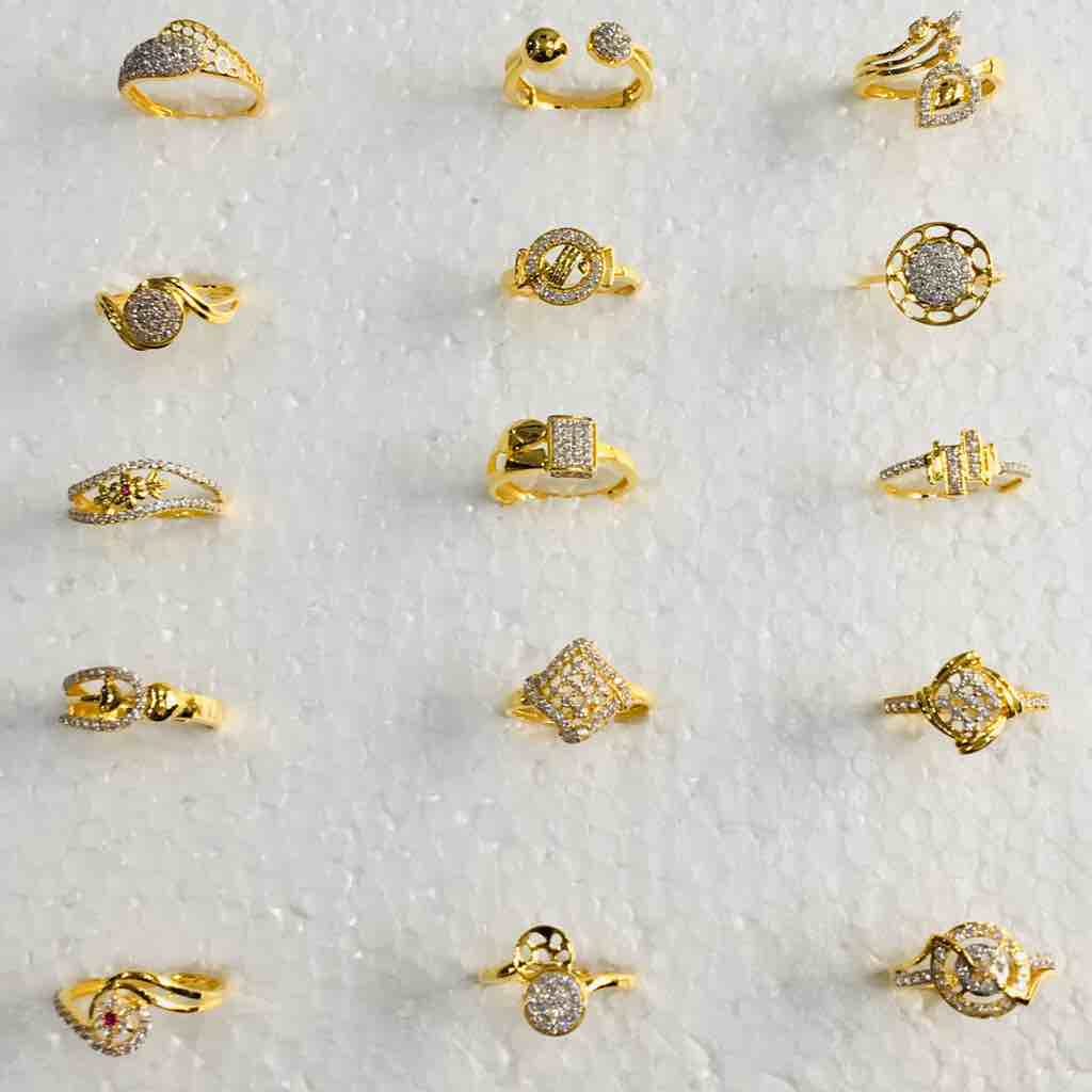 18KT Gold Stylish Ladies CZ Ring Designs
