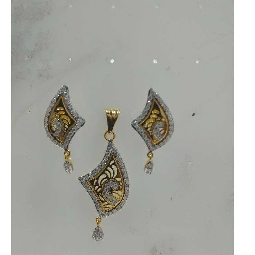 Antique 916 Gold Ladies Pendant