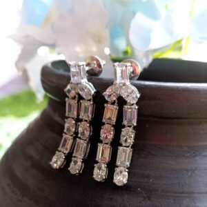 925 silver emrald and oval drop earrings