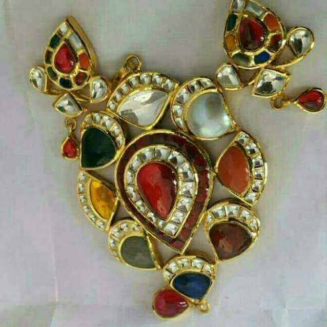 22K/916 Gold Navratan Pendant