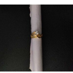 Designer Leaf Shape Gold Diamond ladies Ring