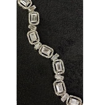 Stylish 9KT swarovski Ladies Bracelet
