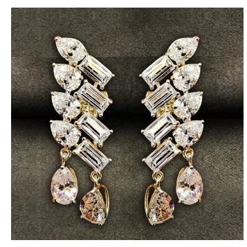 9KT Elegant Ladies Swarovski Earring