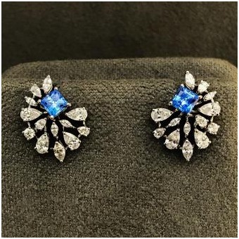 9KT Designer Swarovski Earring For Ladies