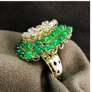Leaf Shape 9KT Swarovski Ring