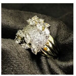 Flower Shape 9KT Swarovski Ladies Ring