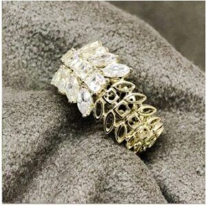9KT Spectacular Master Swarovski  Ring