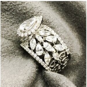 9KT Royal Style Swarovski Ladies Ring