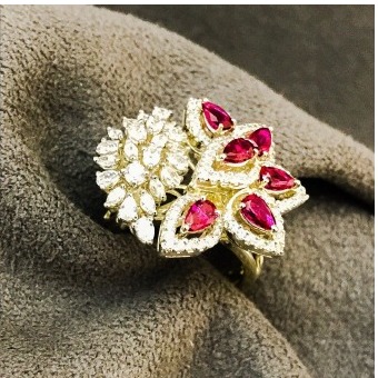 Royal Style 9KT Swarovski Ring