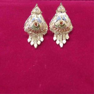 22kt Gold Stylish Exclusive Butti