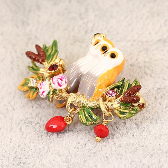 Owl Enamel Pins Wholesale, Latest Brooch with Red Heart Charm - Image 3