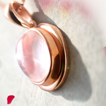 Antique Pearl pendant
