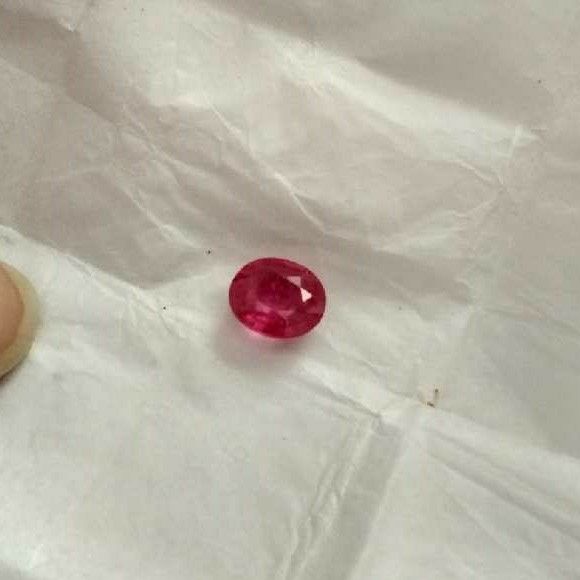 5ct oval pink ruby-manek