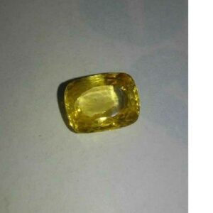 3.5ct cushion yellow yellow-sapphire-pukhraj
