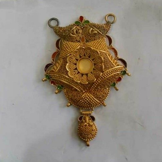 22K/916 Dazzling Design Gold Pendant