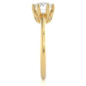 Solitaire Diamond Ring in Yellow Gold