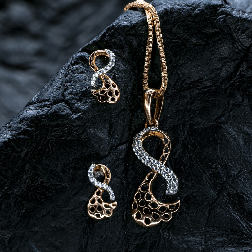 Rose gold pendant set