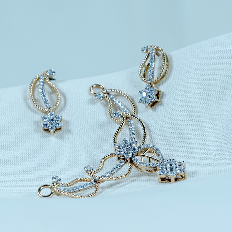 18ct gold pendant set mangalsutra
