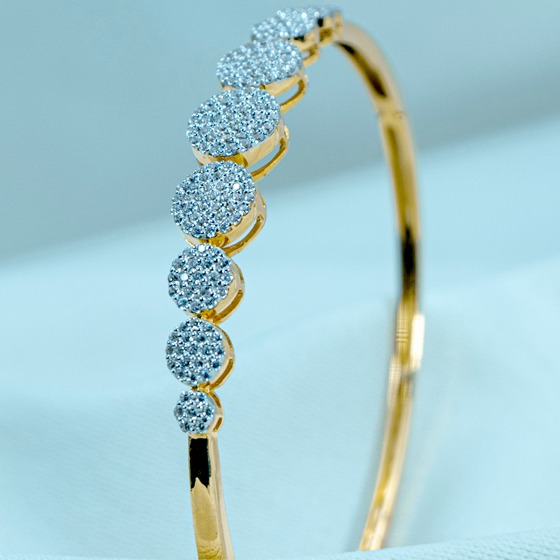 Gold diamond bracelet lB1-524