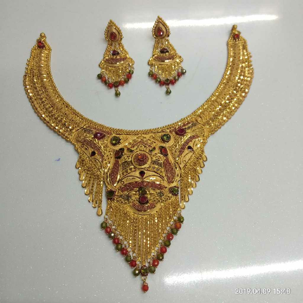 22KT Handmade Gold Bridal Necklace Set 001