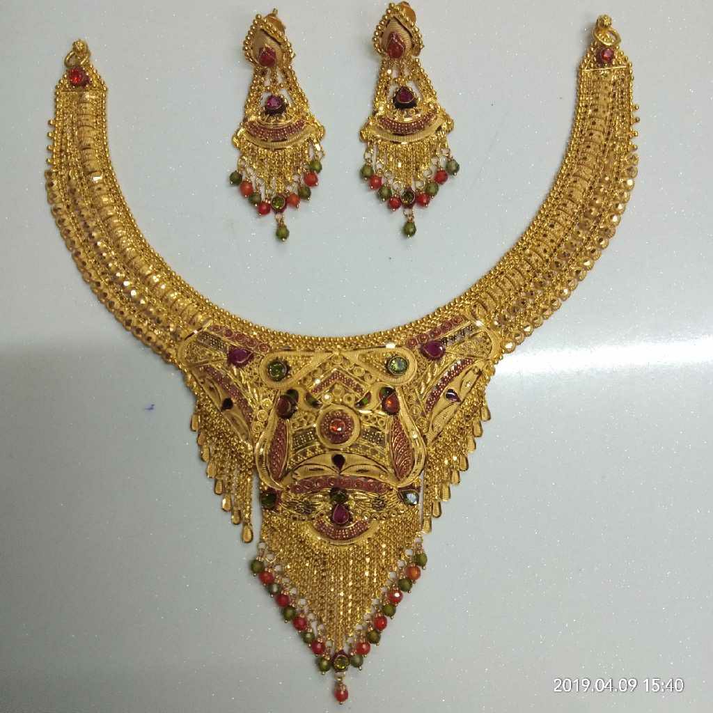 22KT Handmade Gold Bridal Necklace Set 001