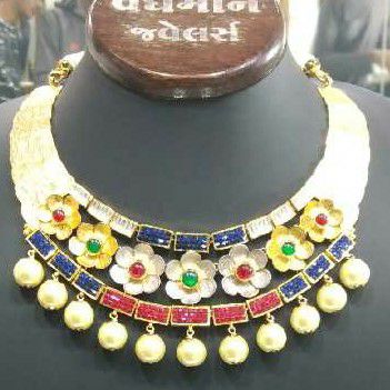 22KT Gold Antique Jadtar Necklace Set