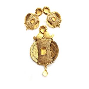 916 Gold Attractive Indian Tribal Pendant Set