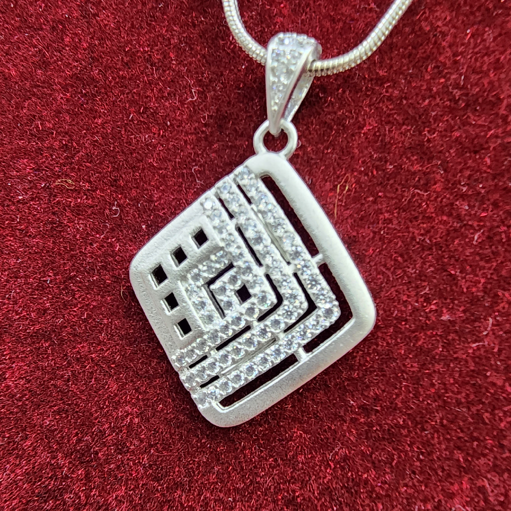 925 Sterling Silver Square Diamond Grinding Pendant Set