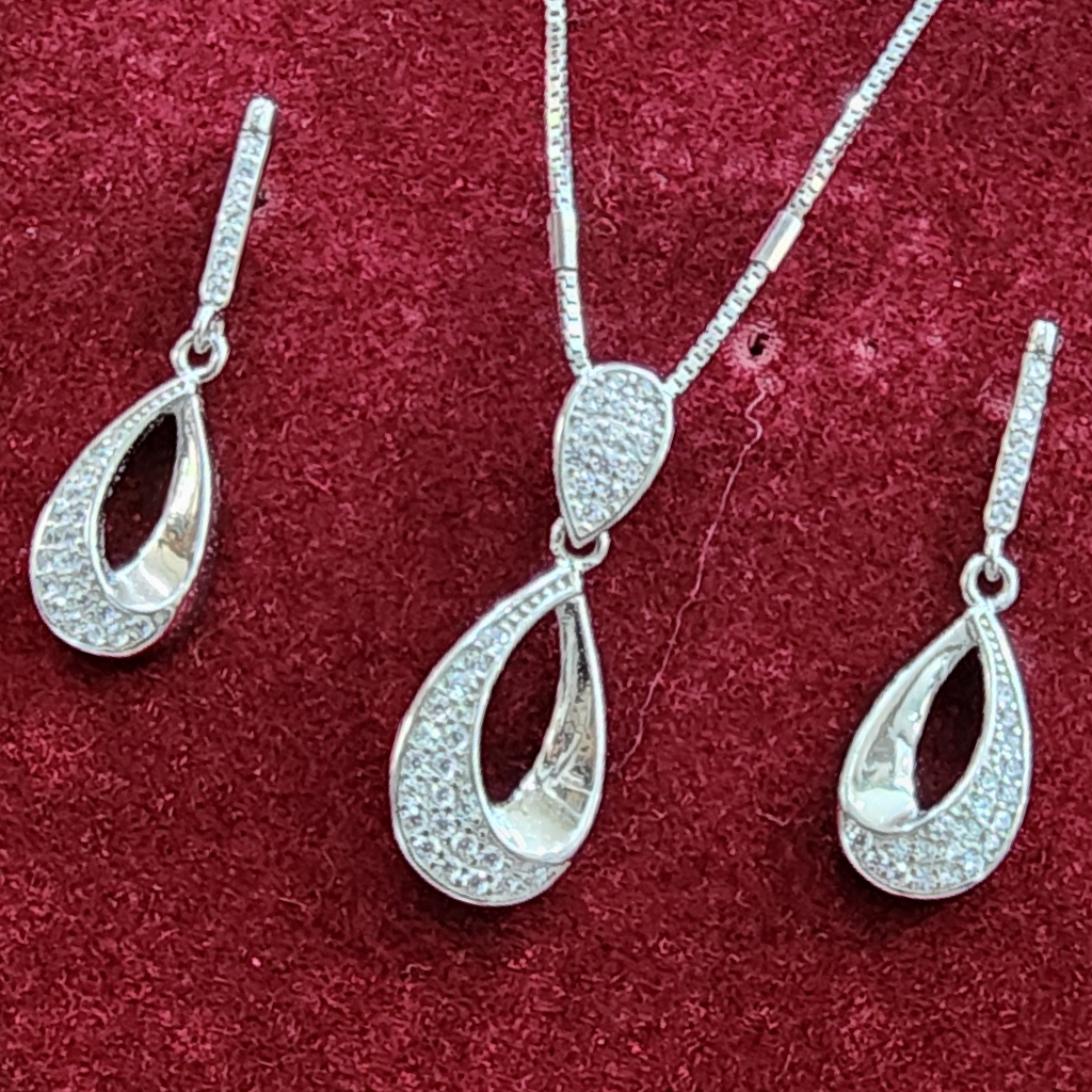 925 Sterling Silver Chain Pendant Set - Image 2