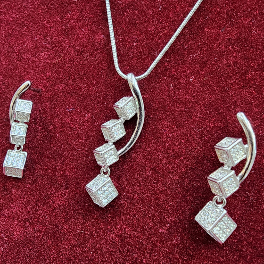 925 Sterling Silver Chain Pendant Set - Image 3
