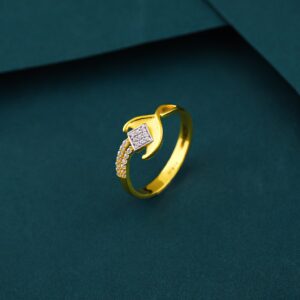 22K Gold Fancy Diamond Ring For Girls