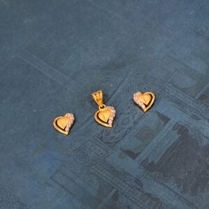 18K Gold Leaf Shape Pendant Set.
