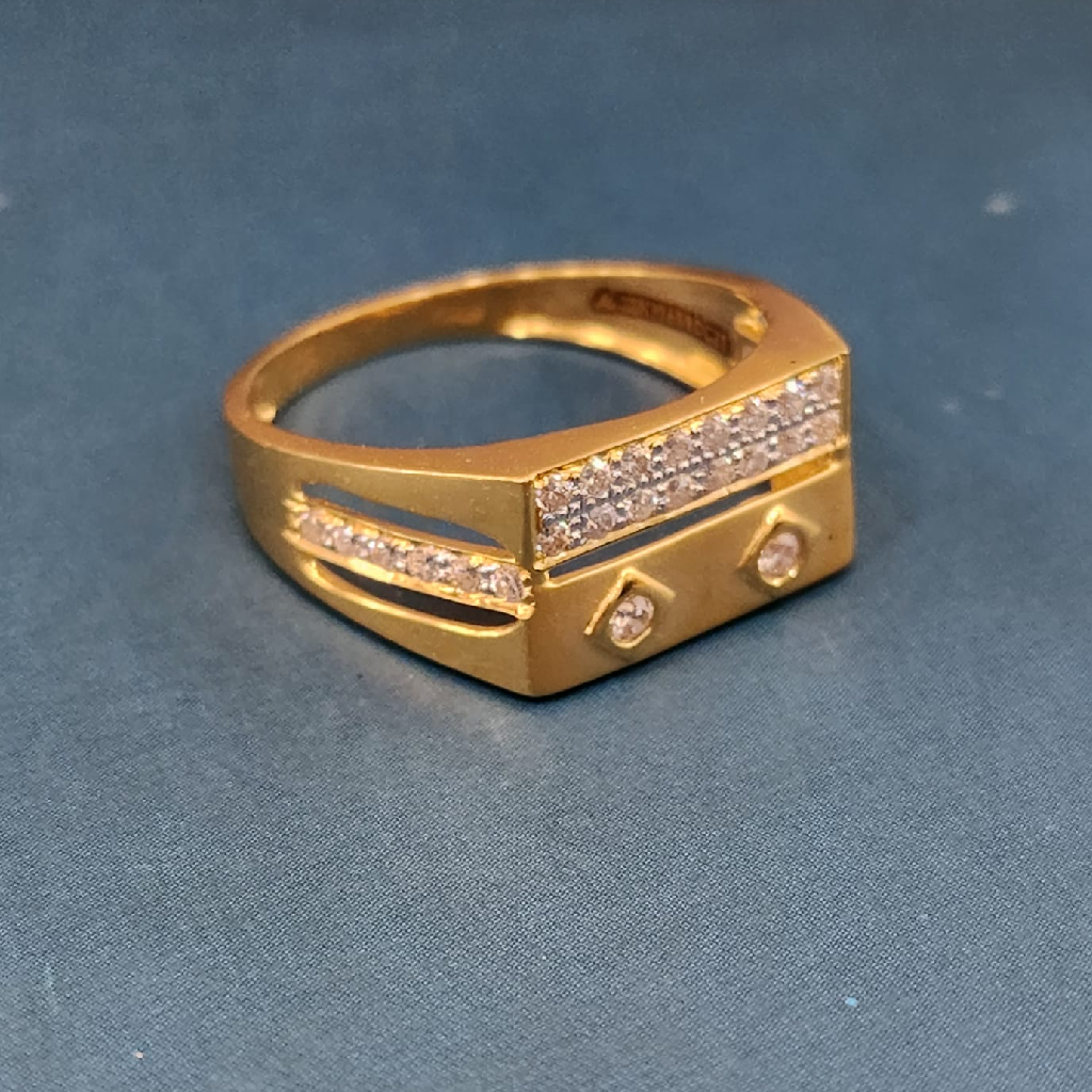 22K 916 Gold Exclusive Stone Gents Ring