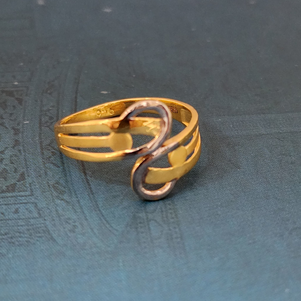 22k gold exclusive plain ladies ring