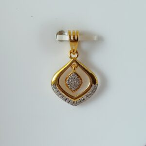 916 Gold Triangle Shape Diamond Pendant