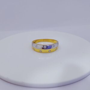 22k Gold Exclusive Round Shape Ring