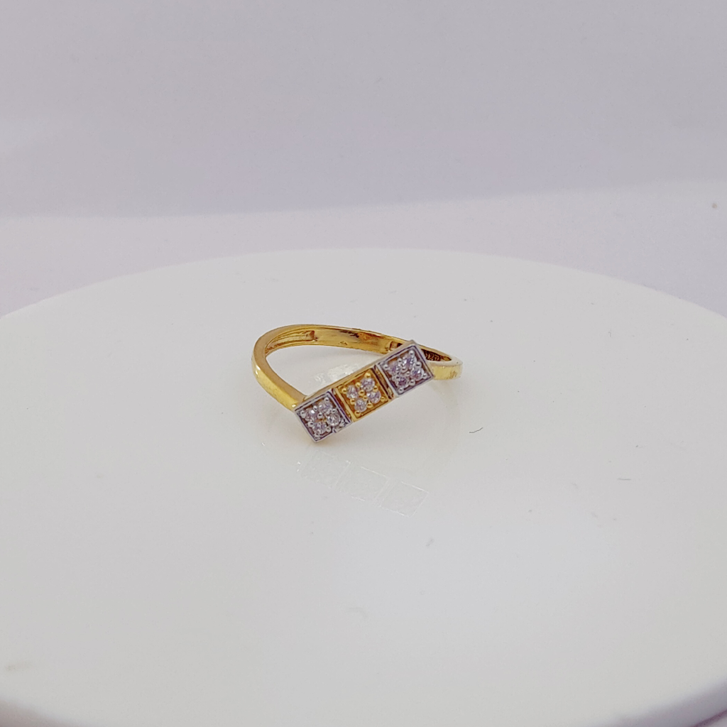 22k gold exclusive cross ladies ring