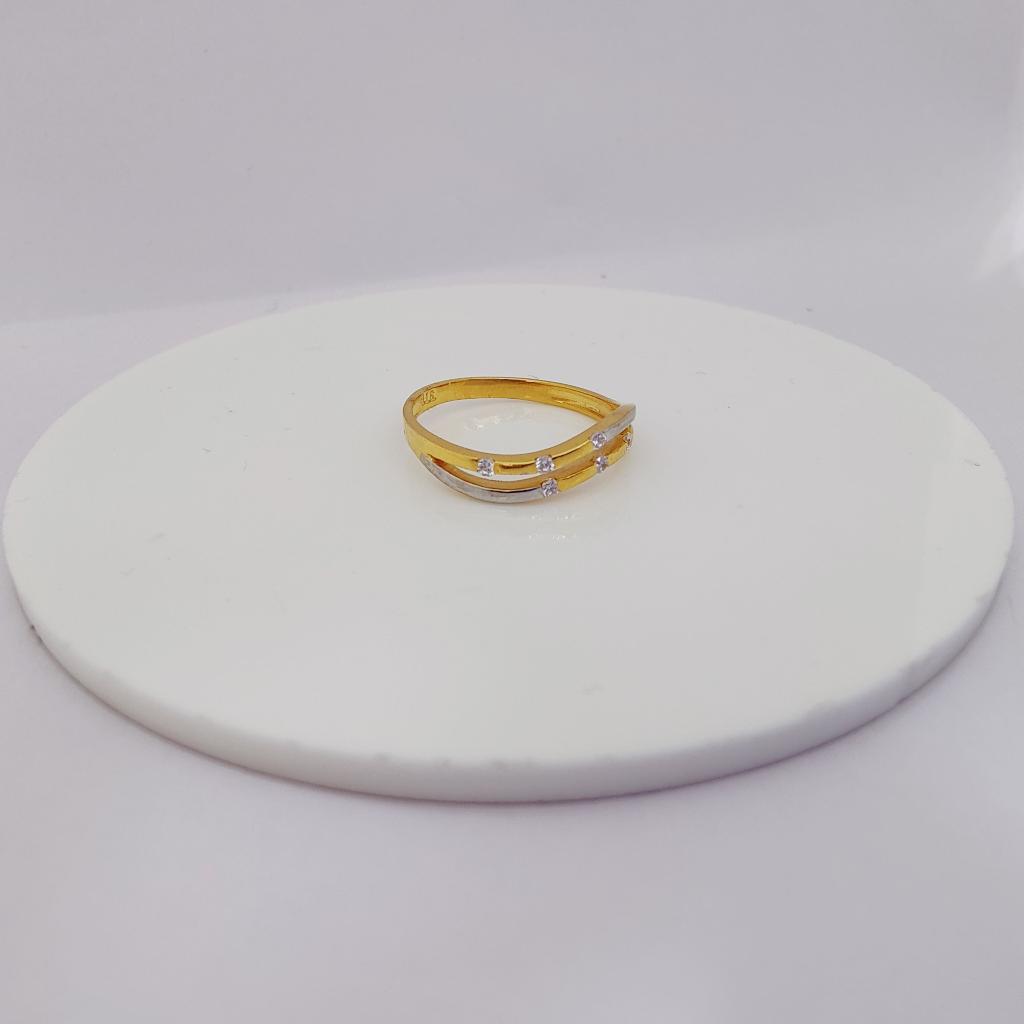 22k Gold Exclusive Round Shape Ring - Image 3