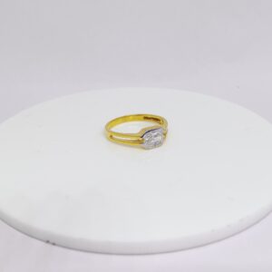 22k gold exclusive stone ladies ring