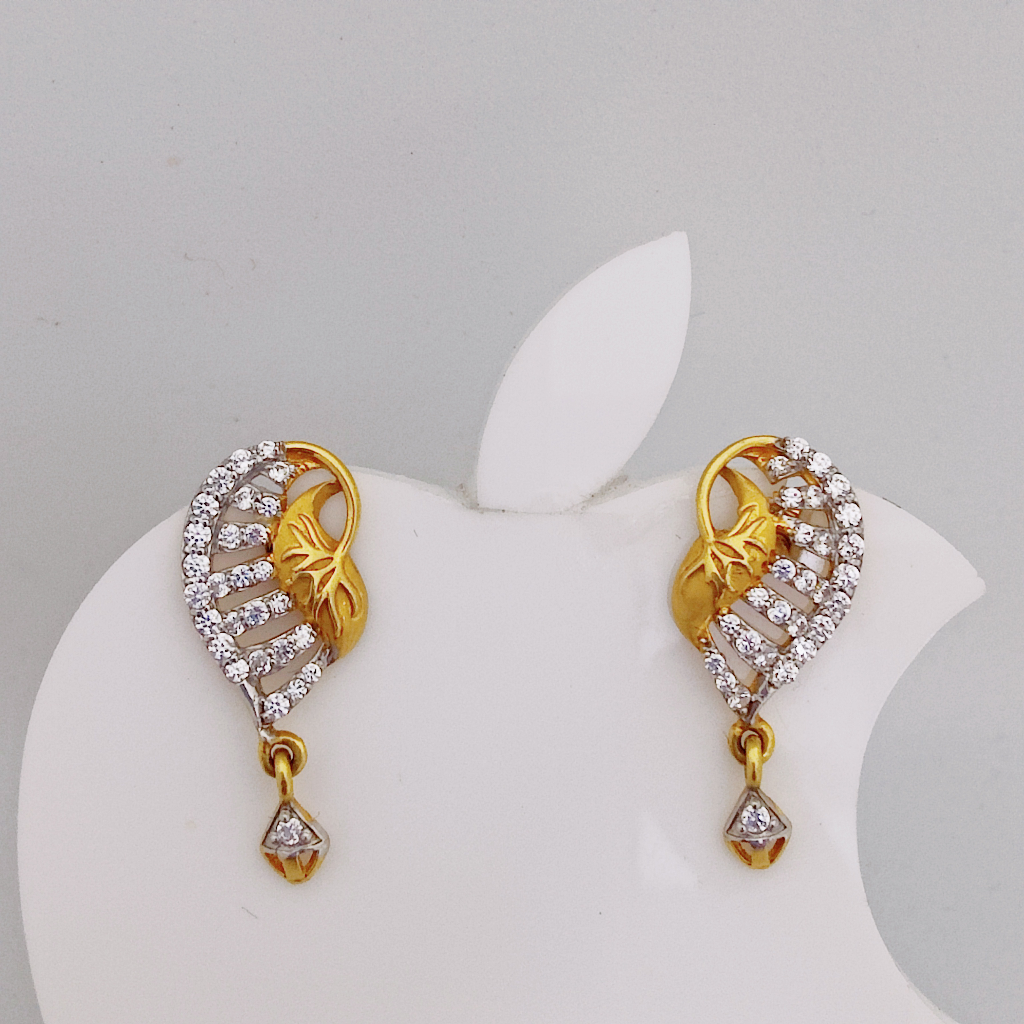 22k Gold Exclusive Hanging Stone Earring