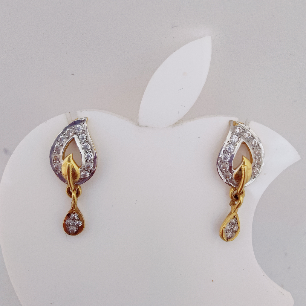 22k Gold Exclusive Hanging Diamond Earring