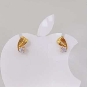 18k gold exclusive diamond earring