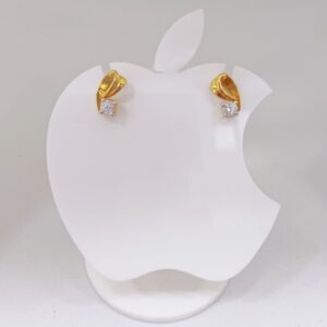 18k gold exclusive diamond earring