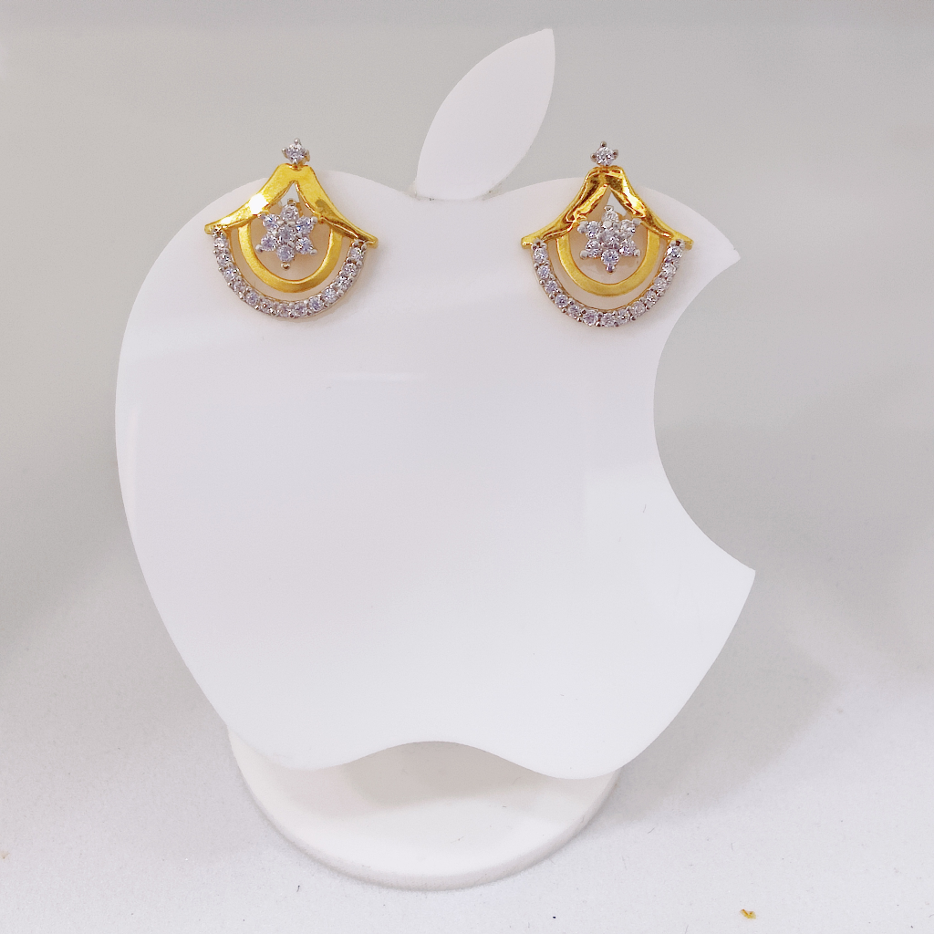 18k gold exclusive diamond ladies earring