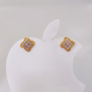 18k gold exclusive diamond ladies earring