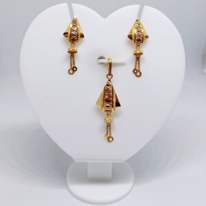 18k gold plain hanging pendant set