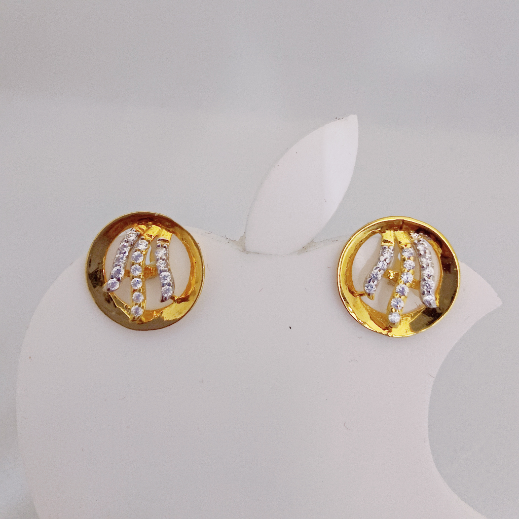 18k gold exclusive round shape ladies earring