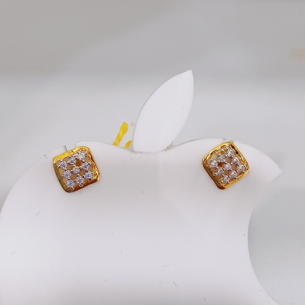 18k gold exclusive square stone shape ladies earring